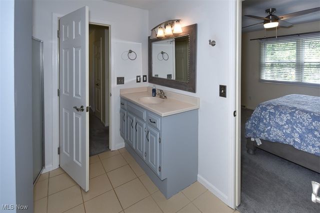 9945 Twelve Oaks Circle, Strongsville, OH 44136