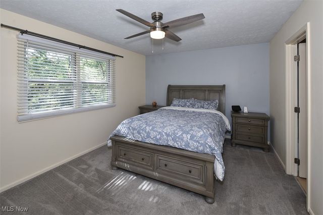 9945 Twelve Oaks Circle, Strongsville, OH 44136