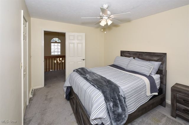 9945 Twelve Oaks Circle, Strongsville, OH 44136