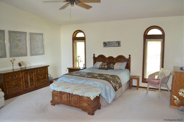 6231 KEMP HILL DR, Cheyenne, WY 82009