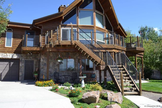 6231 KEMP HILL DR, Cheyenne, WY 82009