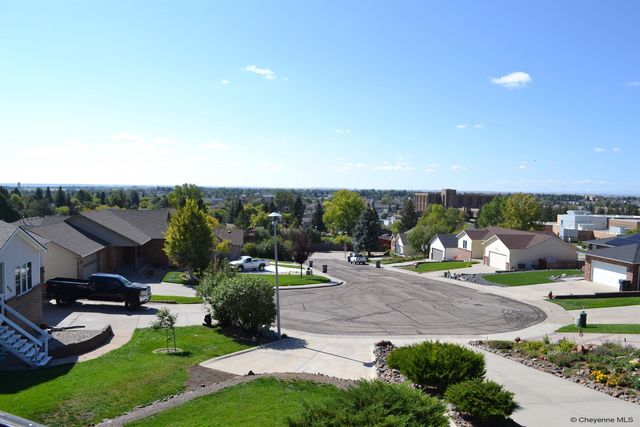 6231 KEMP HILL DR, Cheyenne, WY 82009