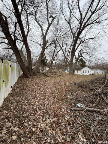 1622 N MOODY Court, Peoria, IL 61604