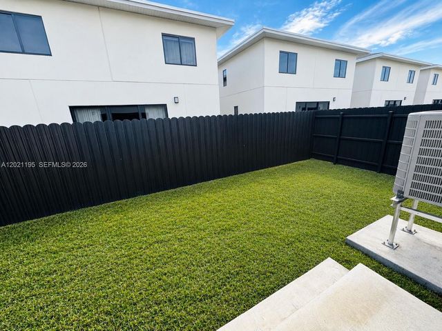 1312 NW 3rd St 1312, Florida City, FL 33034
