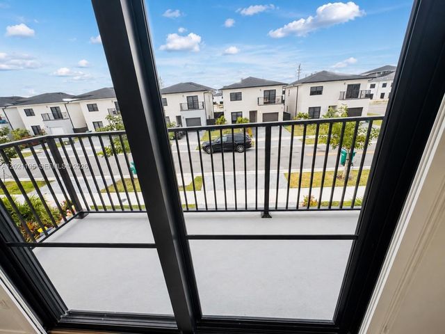 1312 NW 3rd St 1312, Florida City, FL 33034