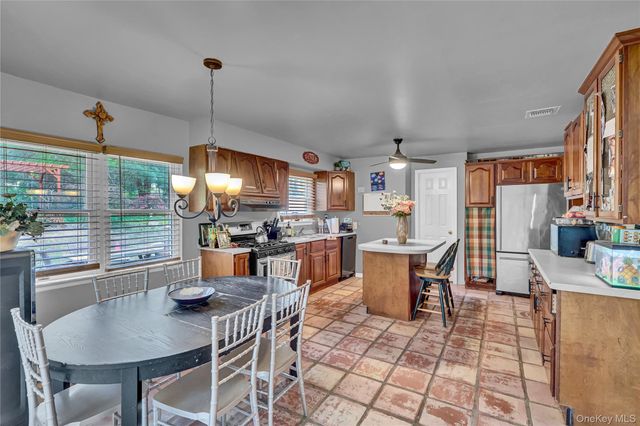 161 Lower Sheep Pasture Road, East Setauket, NY 11733