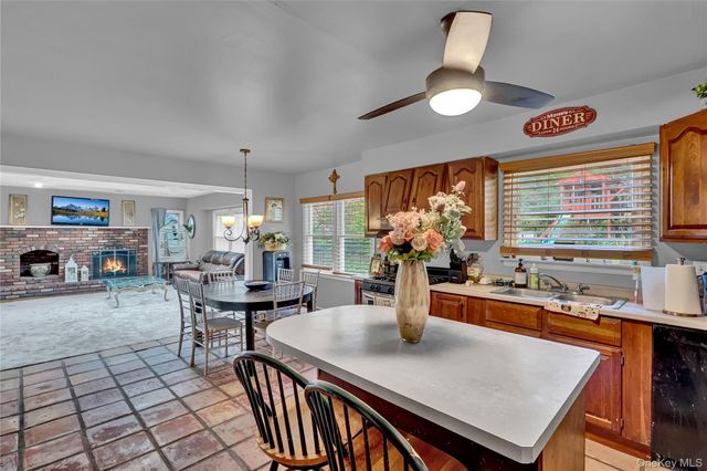 161 Lower Sheep Pasture Road, East Setauket, NY 11733