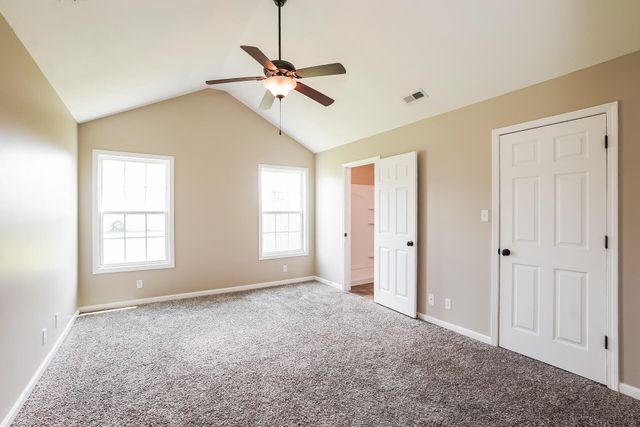 201 Bob White Trail, Oak Grove, KY 42262