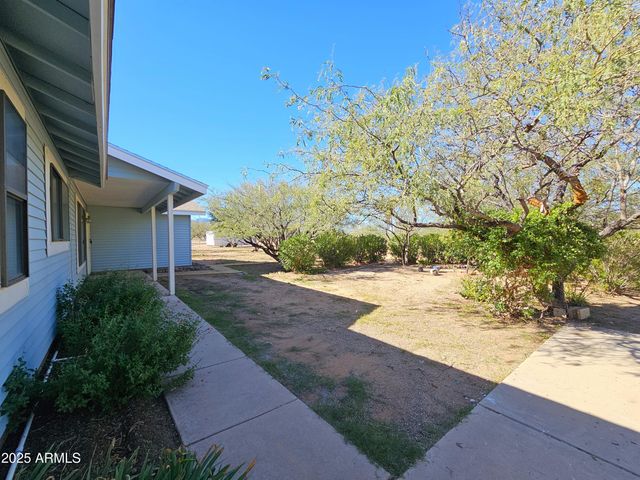5842 E CALLE DE LA FRESA --, Hereford, AZ 85615