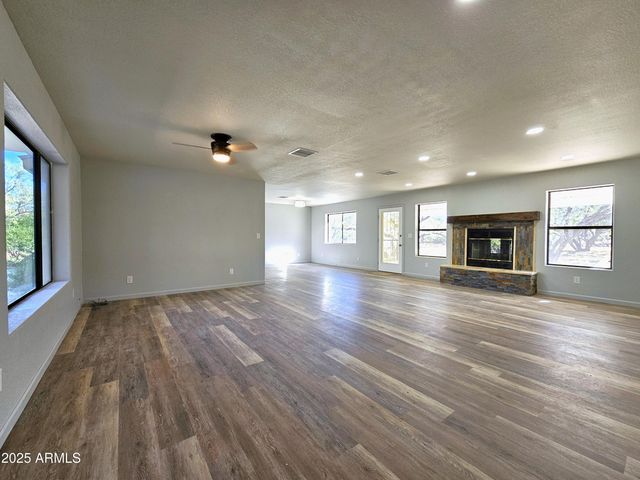5842 E CALLE DE LA FRESA --, Hereford, AZ 85615