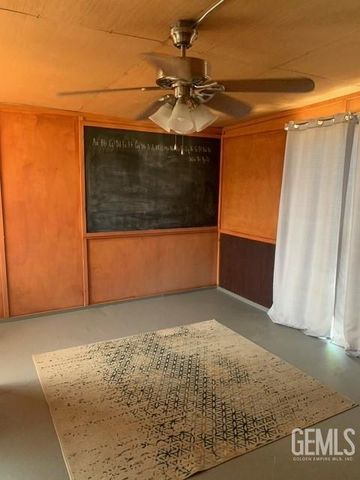 2701 Truxtun Avenue, Bakersfield, CA 93301