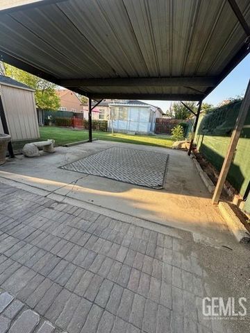 2701 Truxtun Avenue, Bakersfield, CA 93301