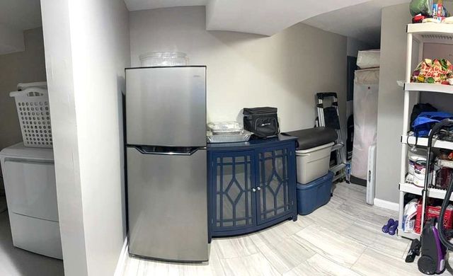 8001 N Elmore Street, Niles, IL 60714