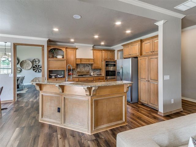 3904 Shortgrass Road, Edmond, OK 73003