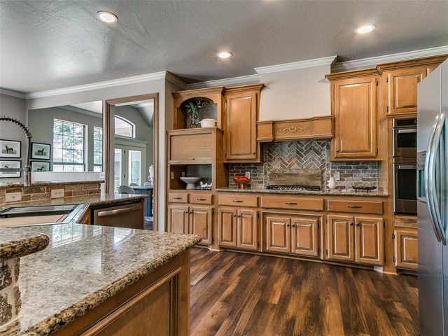 3904 Shortgrass Road, Edmond, OK 73003