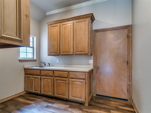 3904 Shortgrass Road, Edmond, OK 73003