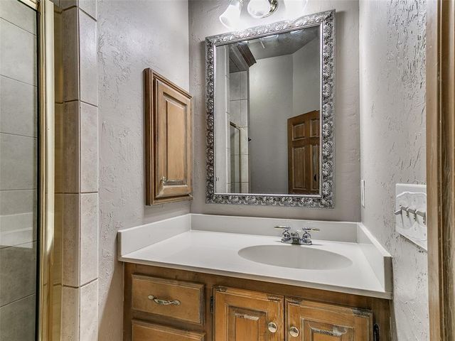3904 Shortgrass Road, Edmond, OK 73003