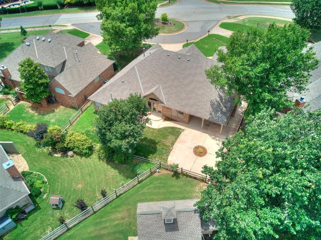 3904 Shortgrass Road, Edmond, OK 73003