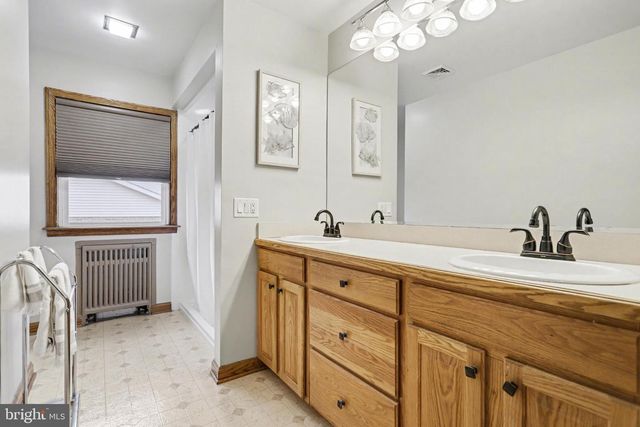 479 FREDERICK DR, Dallastown, PA 17313