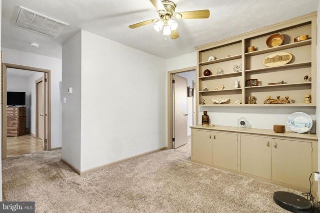 479 FREDERICK DR, Dallastown, PA 17313