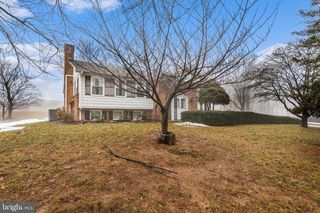 479 FREDERICK DR, Dallastown, PA 17313