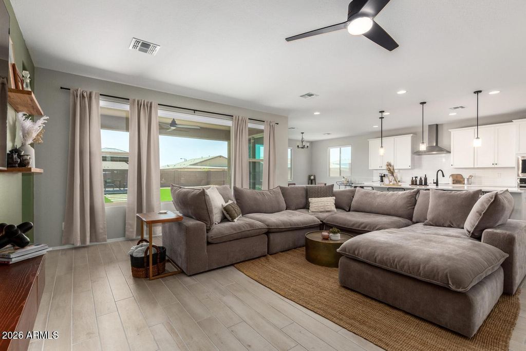 18549 W SELDON Lane, Waddell, AZ 85355 — photo 4