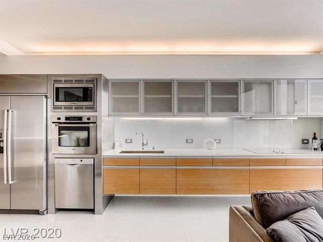 3722 Las Vegas Boulevard 2404, Las Vegas, NV 89158