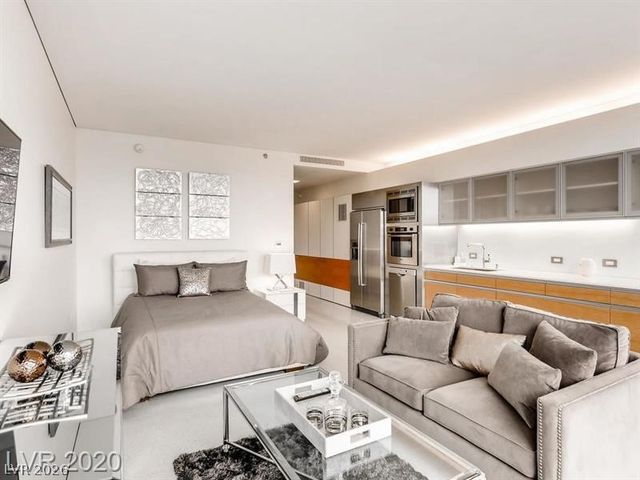 3722 Las Vegas Boulevard 2404, Las Vegas, NV 89158