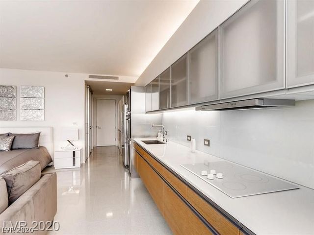 3722 Las Vegas Boulevard 2404, Las Vegas, NV 89158