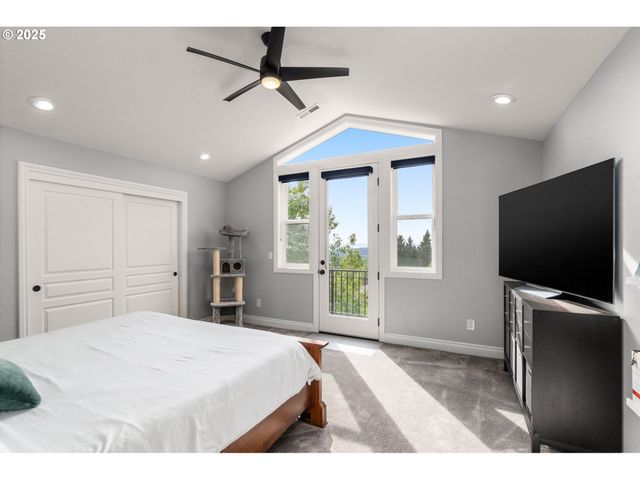 3720 Nw DEVOTO Ln, Portland, OR 97229