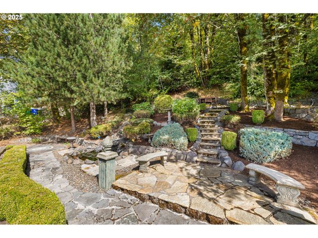 3720 Nw DEVOTO Ln, Portland, OR 97229