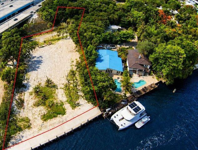2060 SW 16th Court, Fort Lauderdale, FL 33312