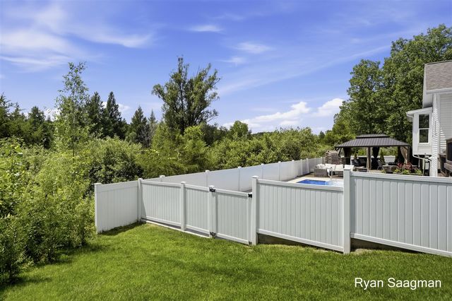 6360 Cannonsburg Road, Belmont, MI 49306