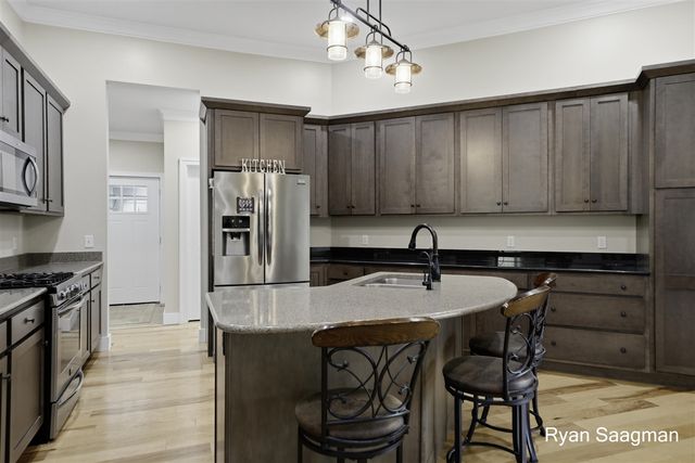 6360 Cannonsburg Road, Belmont, MI 49306