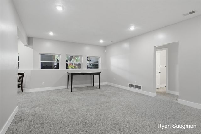 6360 Cannonsburg Road, Belmont, MI 49306