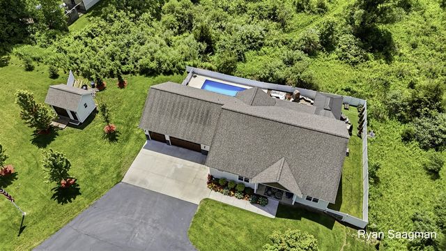 6360 Cannonsburg Road, Belmont, MI 49306