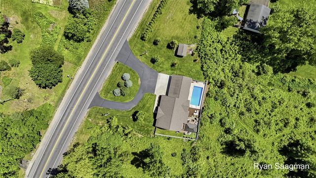 6360 Cannonsburg Road, Belmont, MI 49306