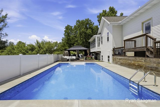 6360 Cannonsburg Road, Belmont, MI 49306
