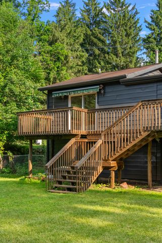 9904 Portage Lake Avenue, Pinckney, MI 48169
