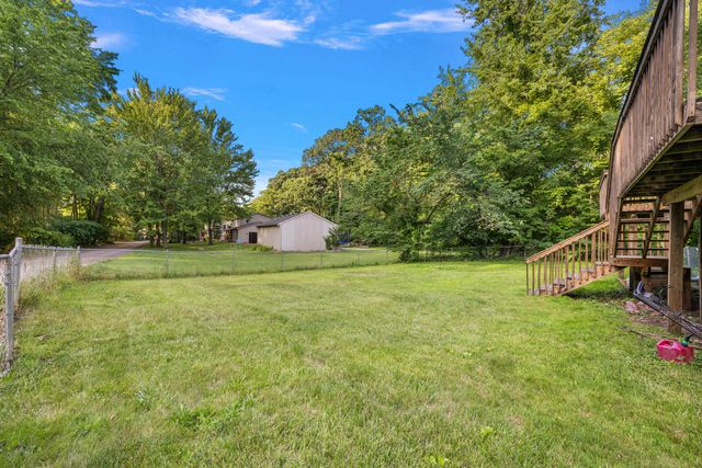 9904 Portage Lake Avenue, Pinckney, MI 48169
