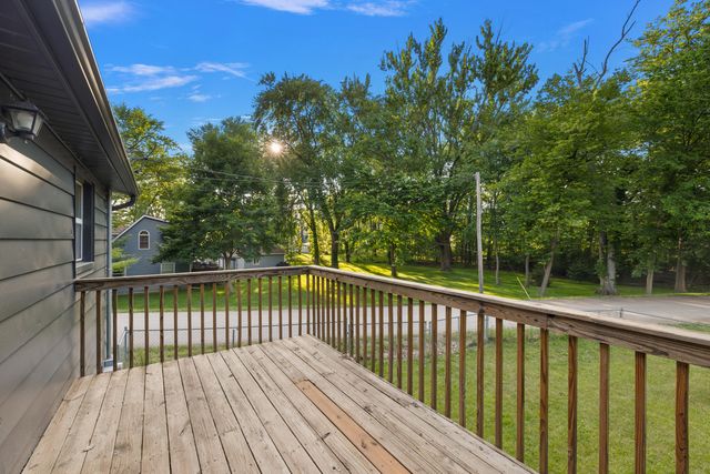 9904 Portage Lake Avenue, Pinckney, MI 48169