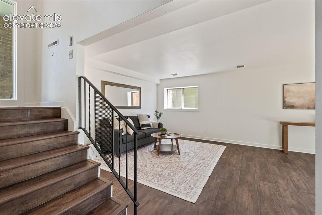 Image 8 of property listing at 1506 Wynkoop Drive, Colorado Springs, CO 80909