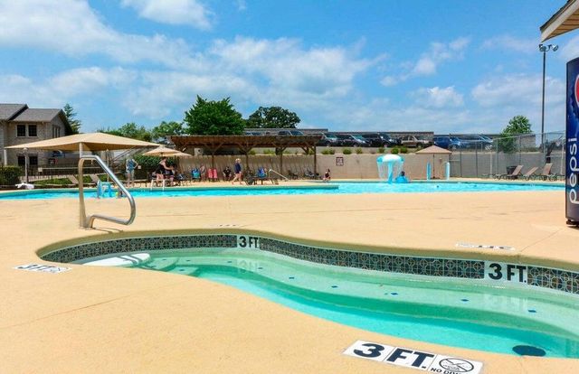 116 Lake Club Road 4, Branson, MO 65616