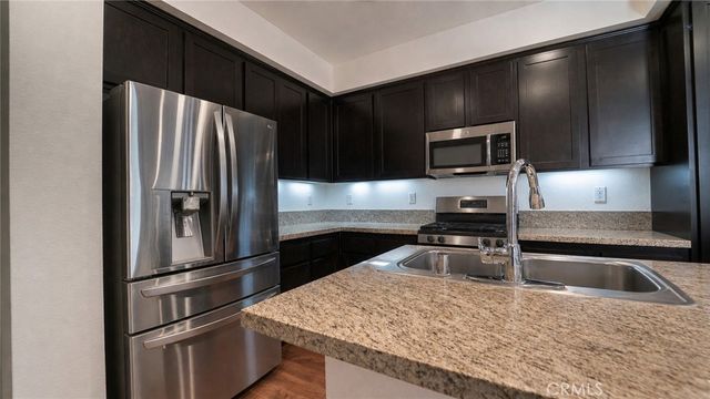 2469 Blossom Ridge Court 3, Simi Valley, CA 93063