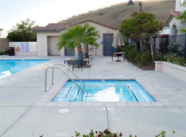 2469 Blossom Ridge Court 3, Simi Valley, CA 93063