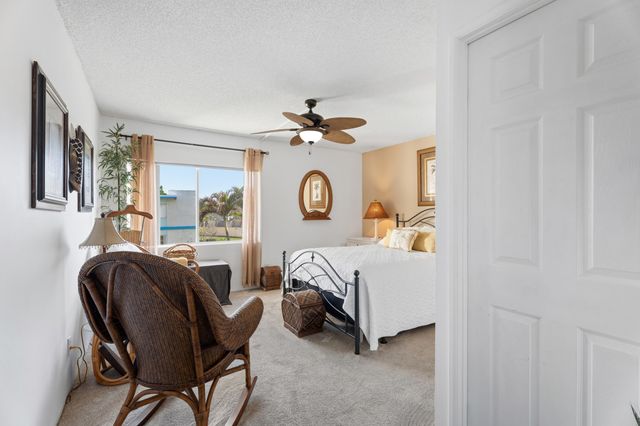 1560 NE 12th Terrace D9, Jensen Beach, FL 34957