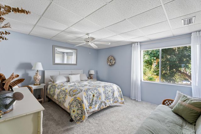 1560 NE 12th Terrace D9, Jensen Beach, FL 34957