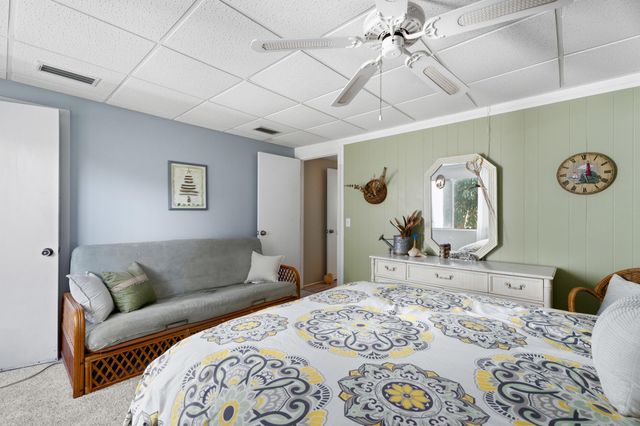 1560 NE 12th Terrace D9, Jensen Beach, FL 34957