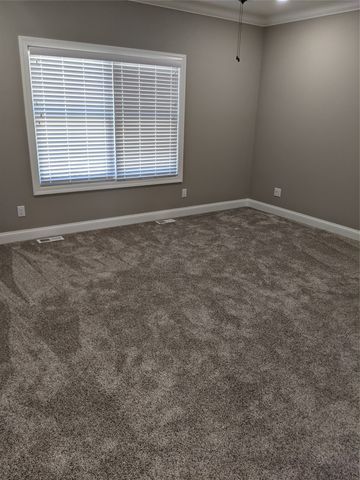 1105 Lucas Avenue, Chariton, IA 50049