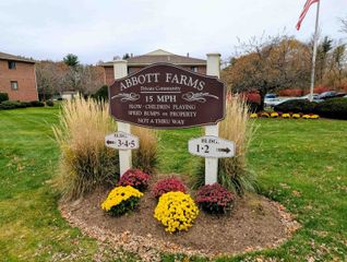 312 Abbott Farm Road Common, Hudson, NH 03051